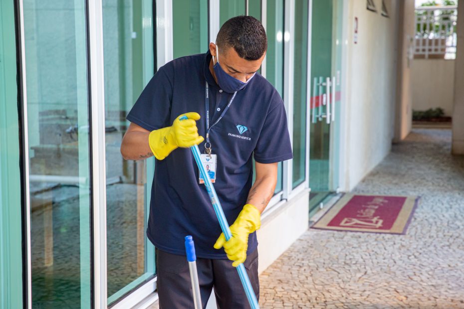 Como escolher a melhor empresa de limpeza terceirizada no Rio de Janeiro